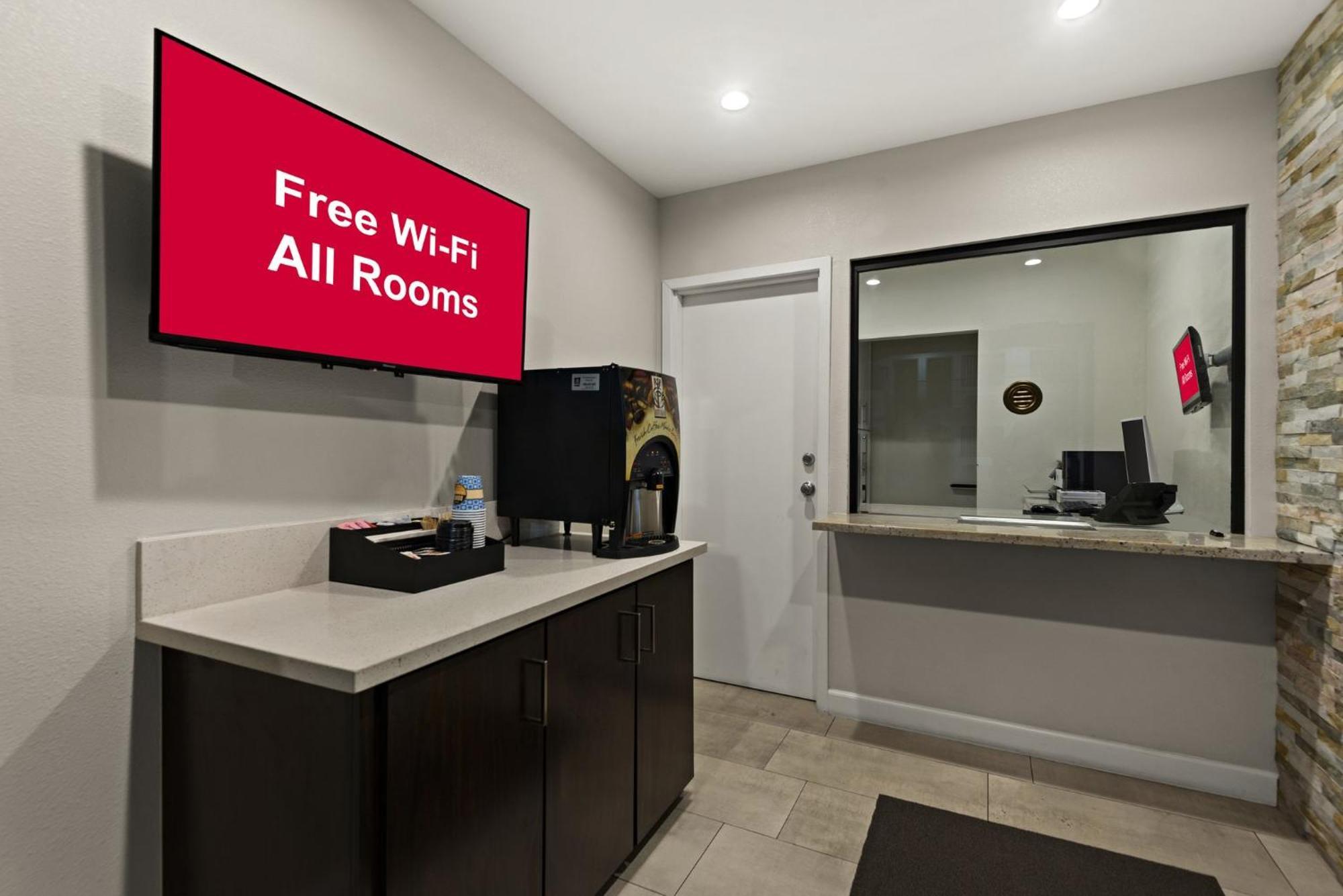 Red Roof Inn Carson - Wilmington, Ca Los Angeles Exterior photo